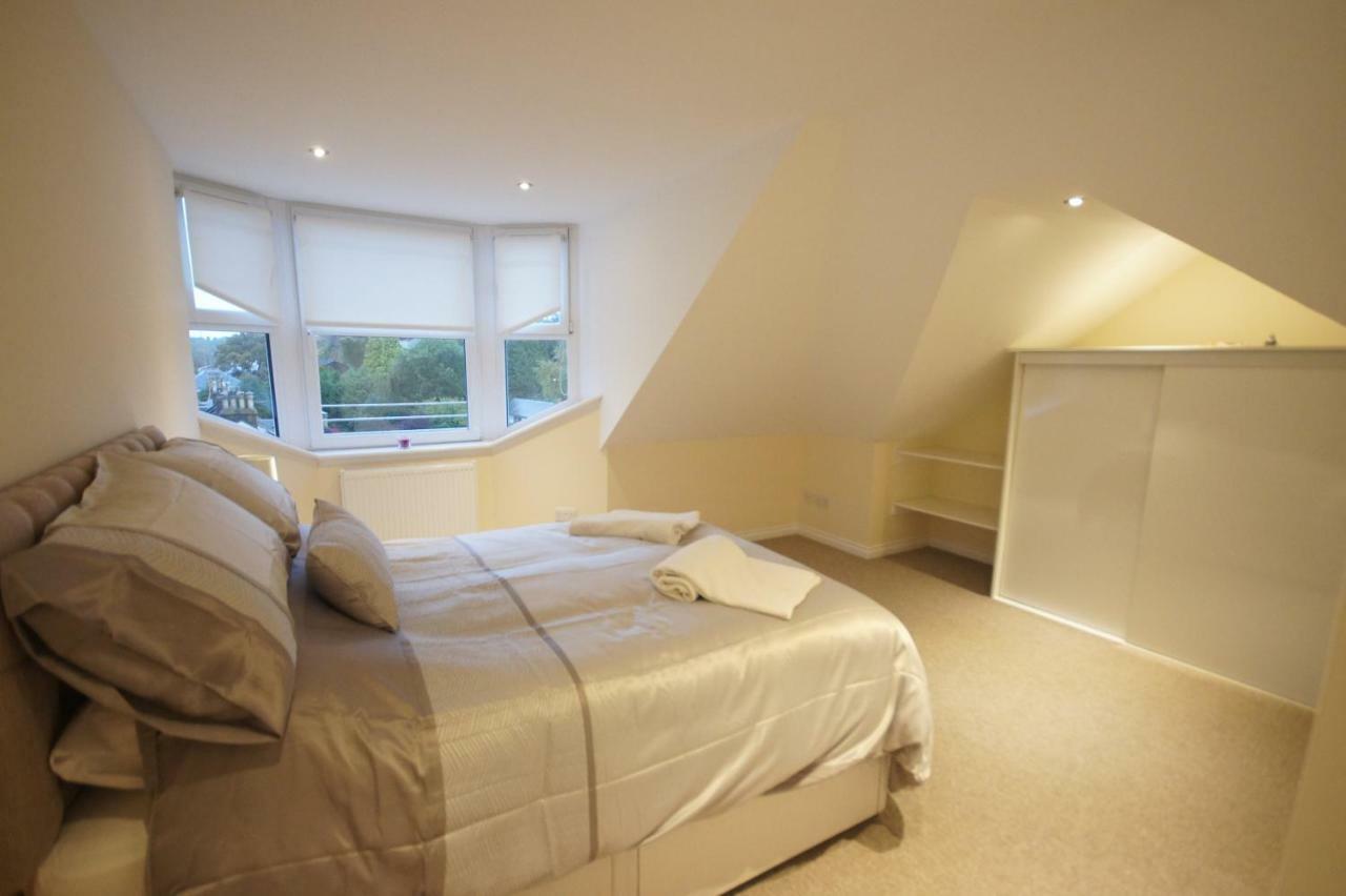 Modern, Cosy Apartment In Bearsden With Private Parking Glasgow Kültér fotó